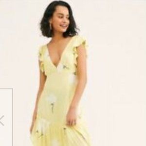Free People She's A Waterfall Maxi Dress in Lemon Size 2